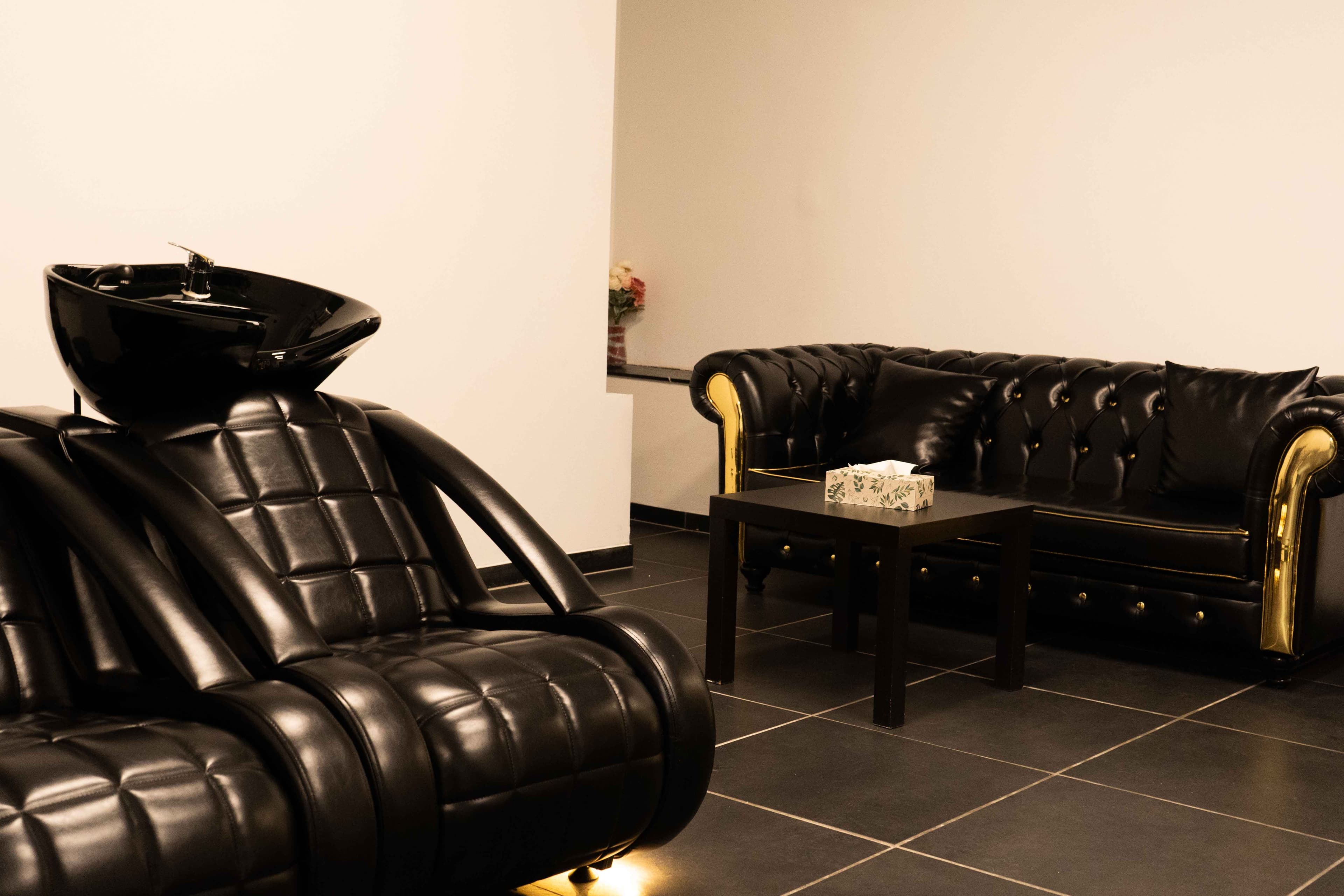 Präziser Haarschnitt im Detail